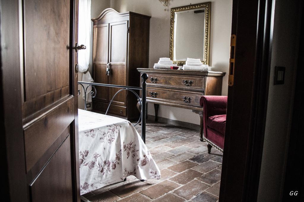 Mons Major Relais Villa Montemaggiore al Metauro Kamer foto